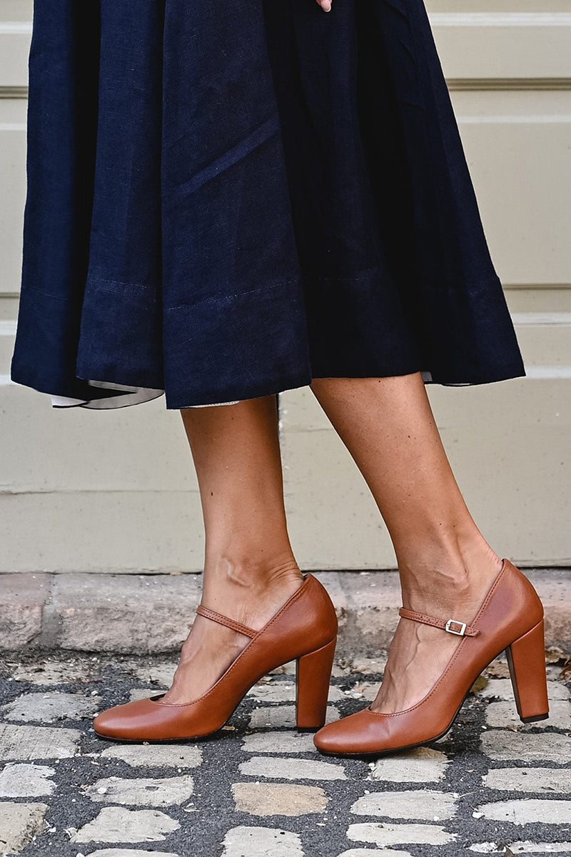 Bravina - Everyday Sandals with a Small Heel — view 5