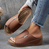 Esther™ | Stylish Orthopaedic Sandals — view 2