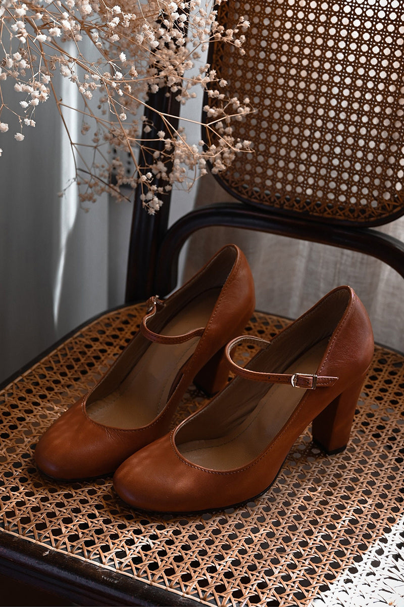 Bravina - Everyday Sandals with a Small Heel — view 6