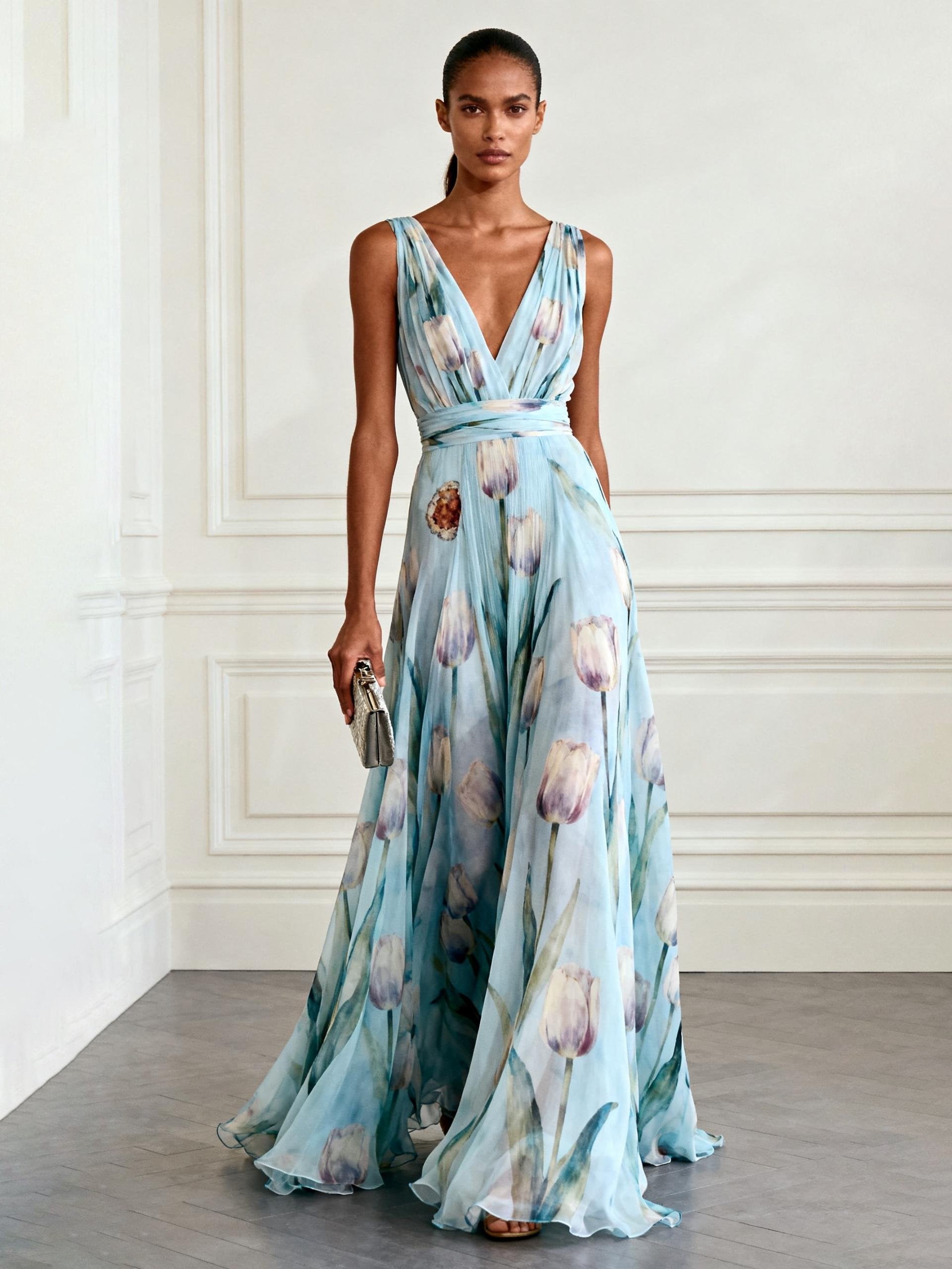 Nikau - Elegant Tulip Print V-neck Maxi Dress — view 3