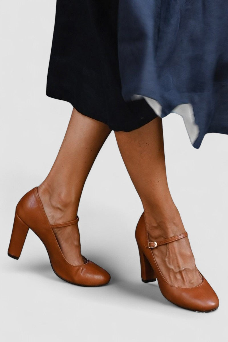 Bravina - Everyday Sandals with a Small Heel — view 2