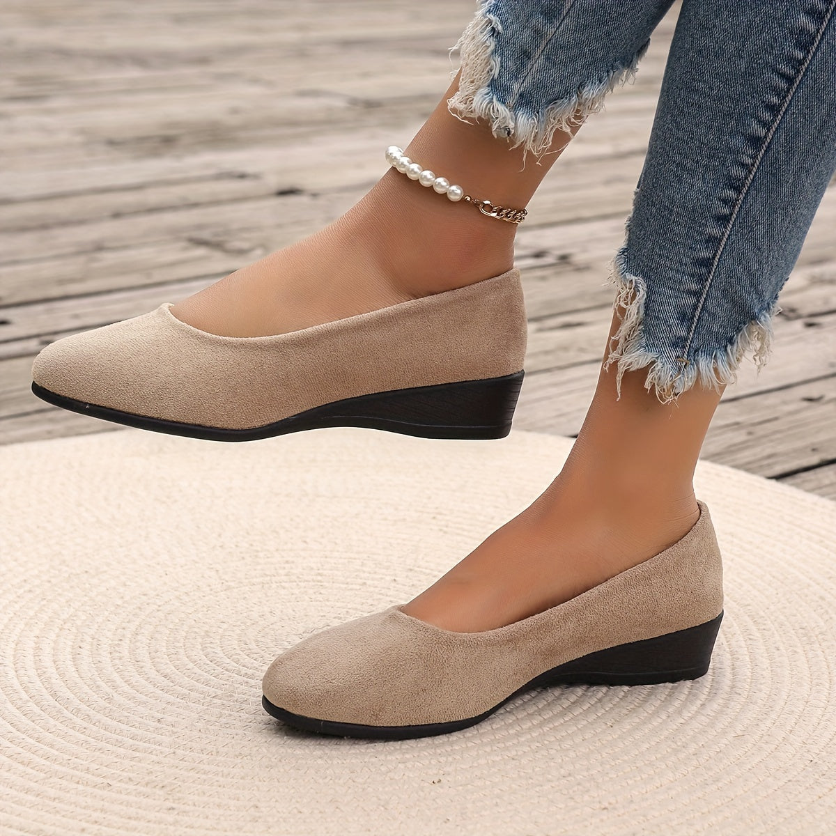 Sela - Comfortable Wedge-Heel Ballet Flats — view 2