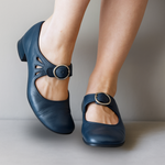 Megan - Orthopaedic Heels — view 3