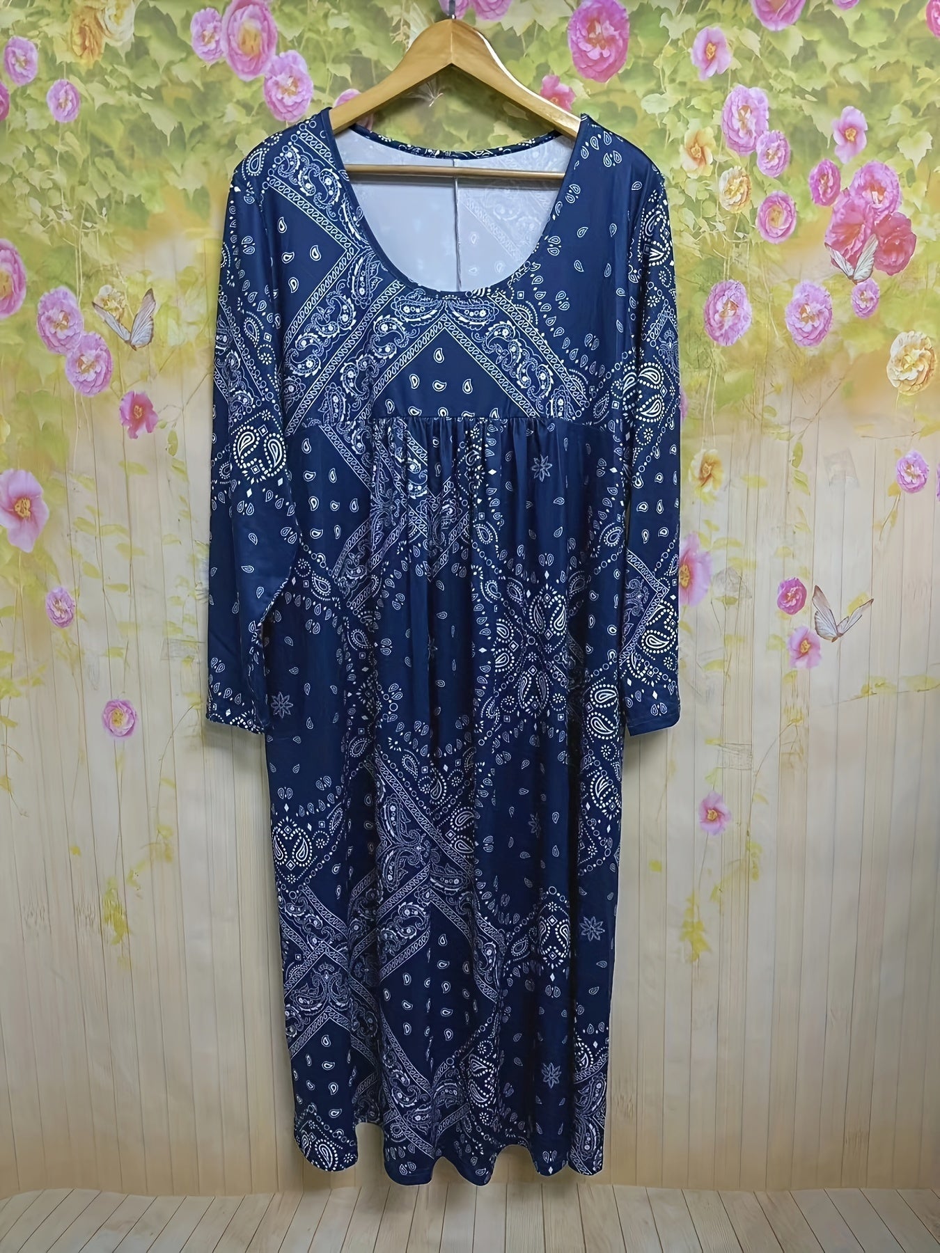 Elowen | Casual Midi Dress with Long Sleeves — view 6