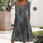 Elowen | Casual Midi Dress with Long Sleeves — view 4