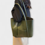 Kaelen - Vintage Shoulder Bag — view 2