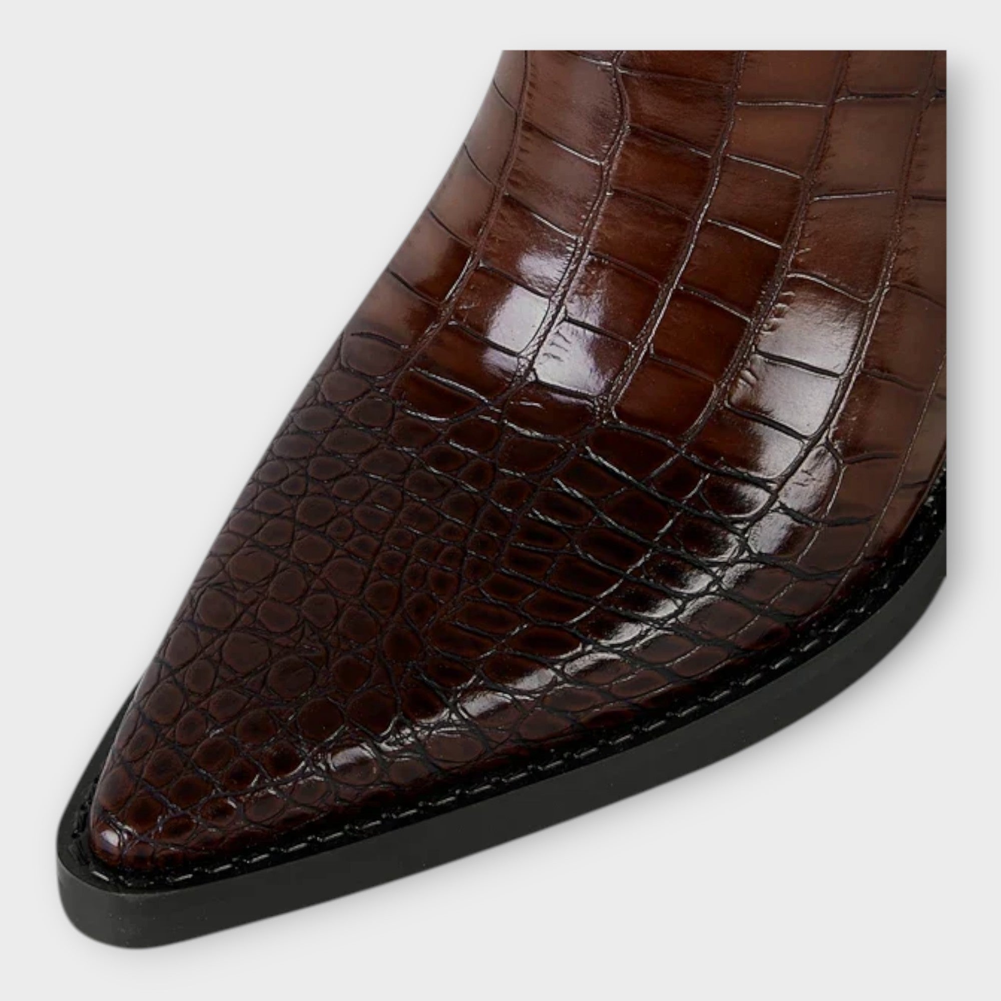 Boots with Croc-Effect Design and Elegant Heel — view 10