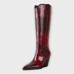 Boots with Croc-Effect Design and Elegant Heel — view 13