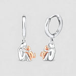 Cat Hug Earring (Round Clasp)
