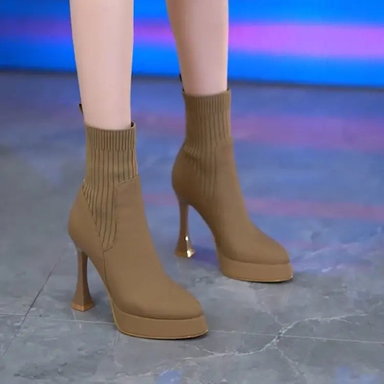 Libby - Platform Boots, Comfort and Feminine Elegance — view 7