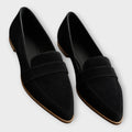 Elegant Loafers with Modern Design