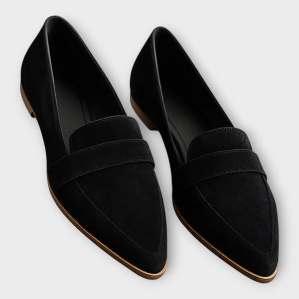 Elegant Loafers with Modern Design