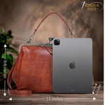 Elisabeth – Classic Charm Vintage Handbag — view 5